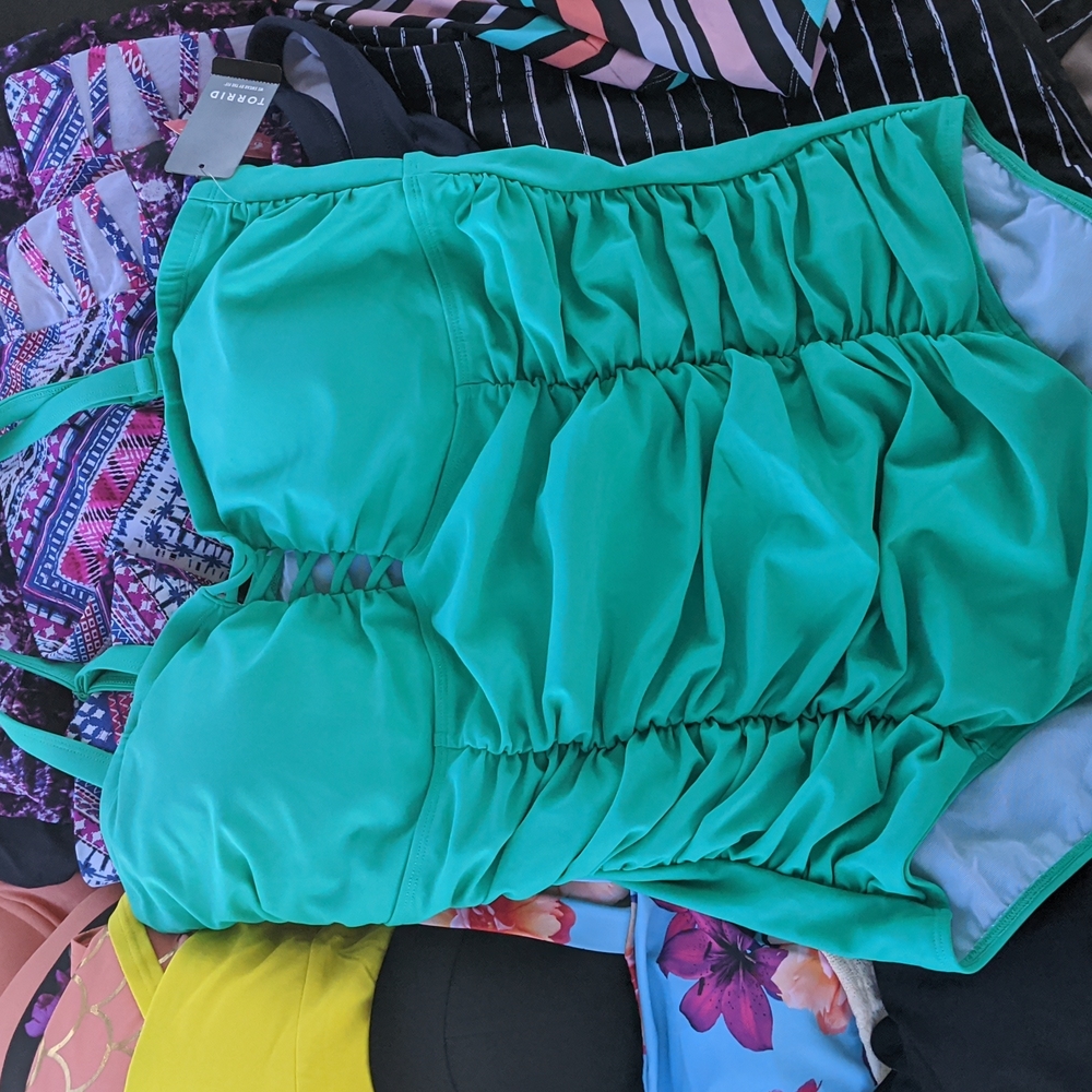 Bathing suit